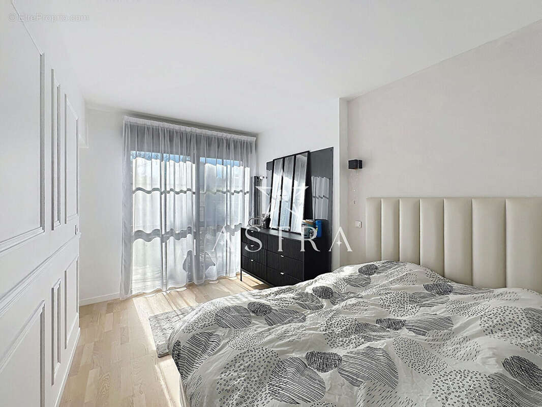 Appartement à LE PLESSIS-ROBINSON
