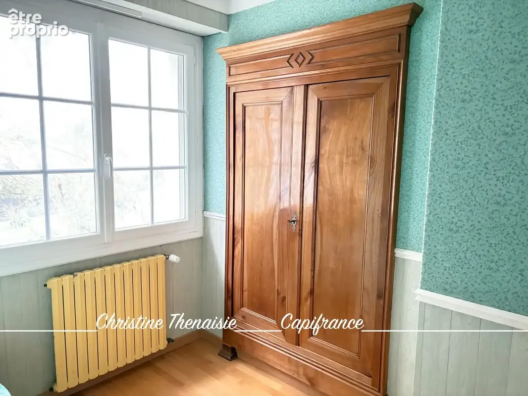 Maison à vendre sur un terrain de 2000 m2 - 4 chambres - Bureau - 3 salles d'eau - 3 wc - Dépendance de 110 m2 et garages LA GAR - photo 30