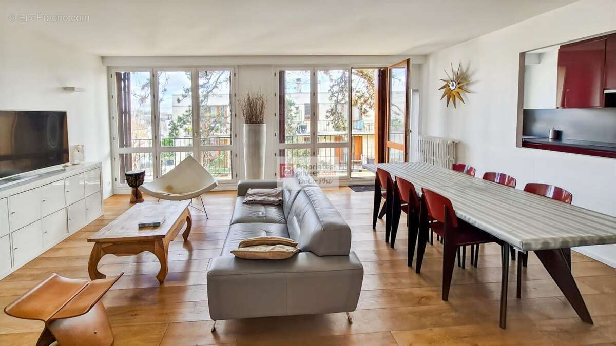Appartement à VILLE-D'AVRAY
