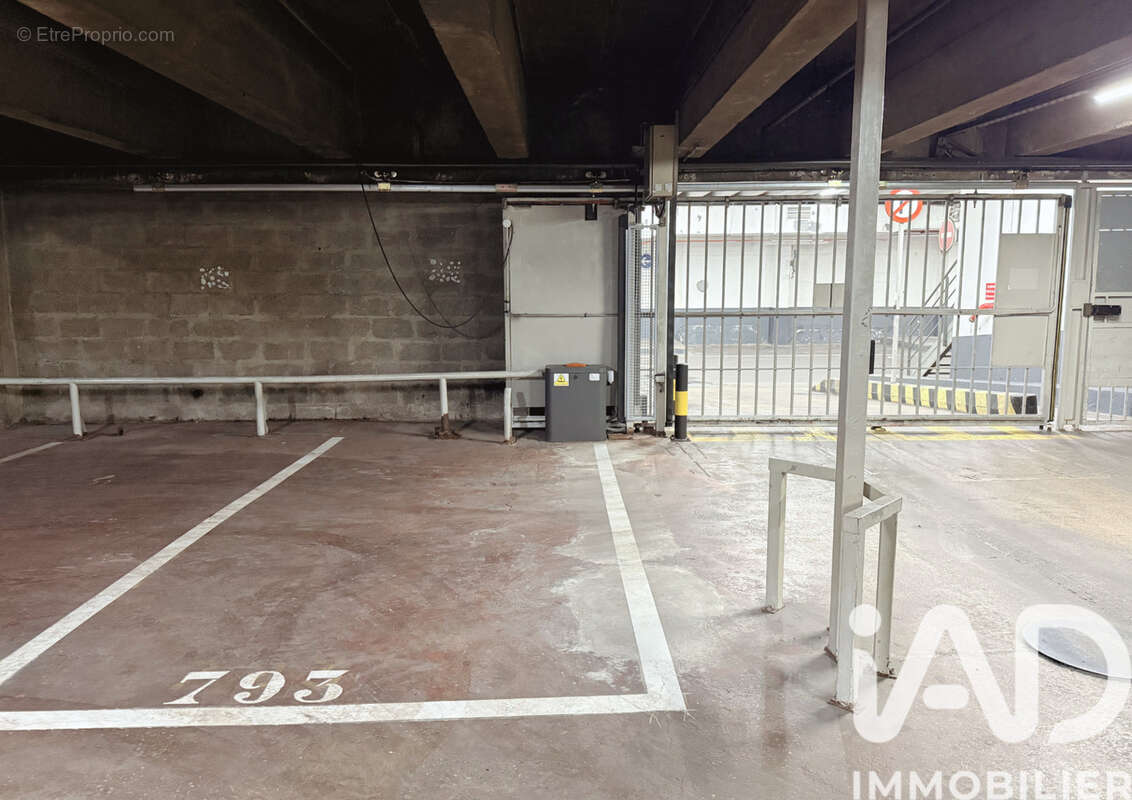 Photo 9 - Parking à PARIS-13E