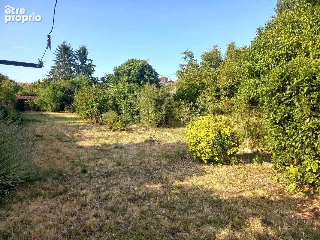 Vierzon Village,à Rénover maison de charme de 140M2,4 chambres - photo 3