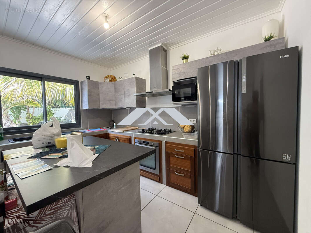Maison 81 m² à Saint-Joseph  - photo 9