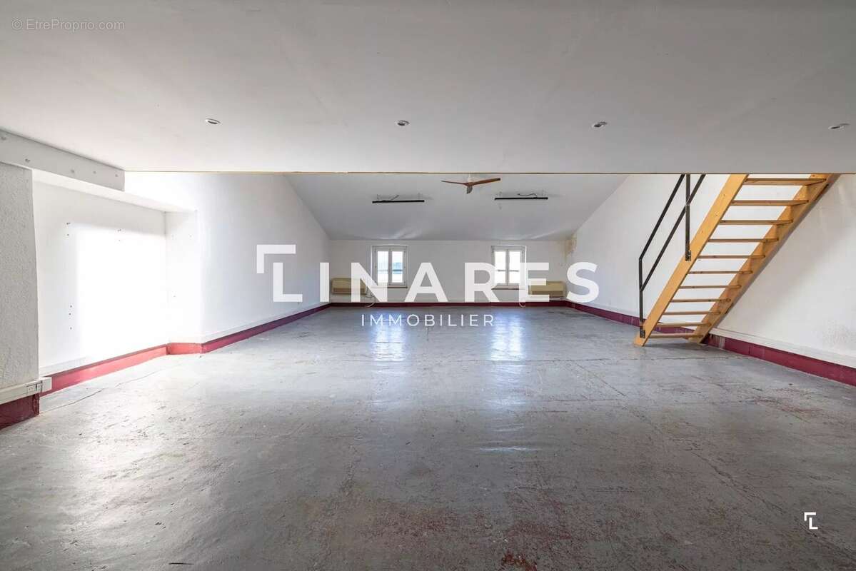 Appartement à MARSEILLE-2E