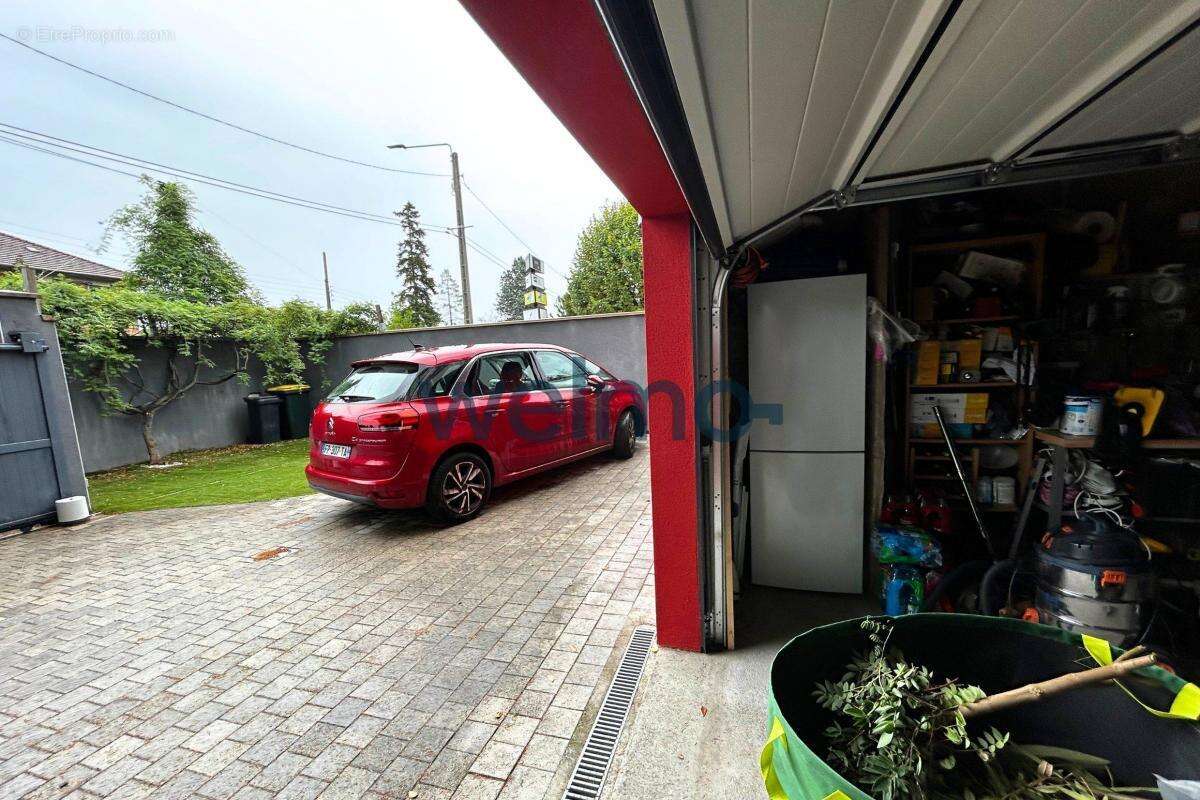 Maison à CHARBONNIERES-LES-BAINS