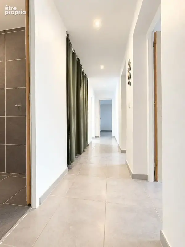 T4 avec grand jardin aménagé, dépendance et stationnements ! - photo 3
