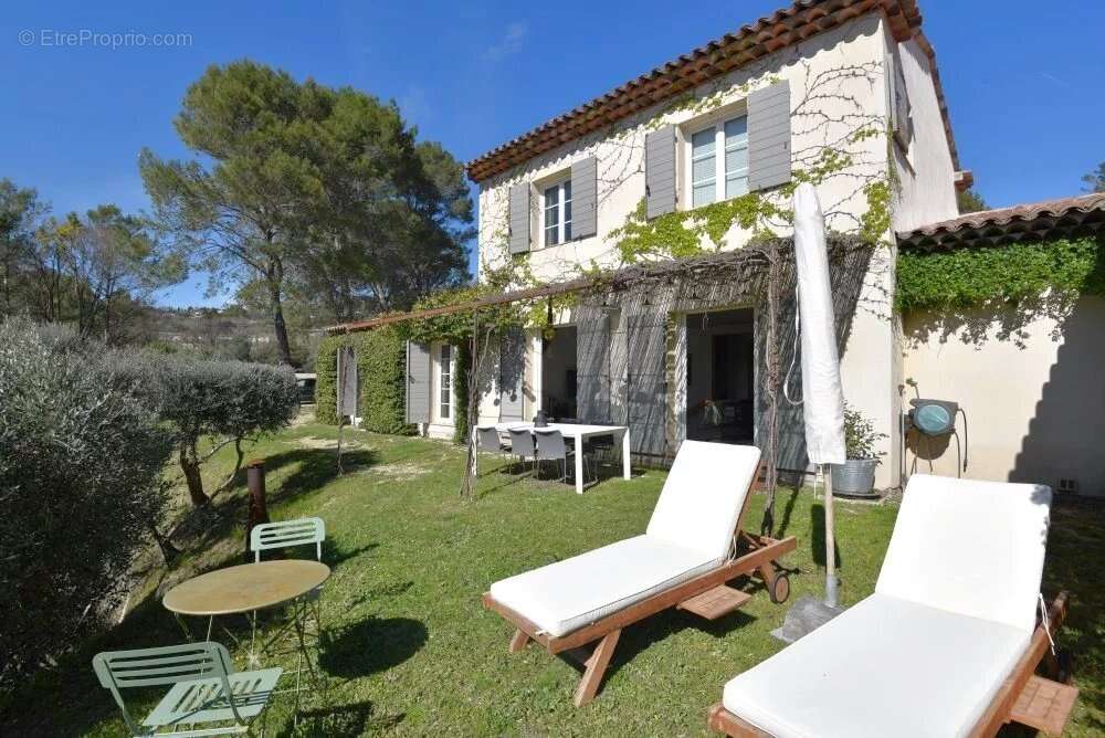 Maison à MONTAUROUX