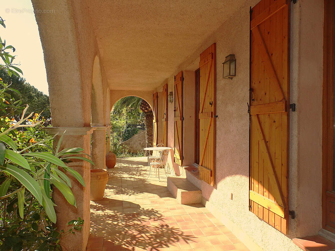Maison à HYERES