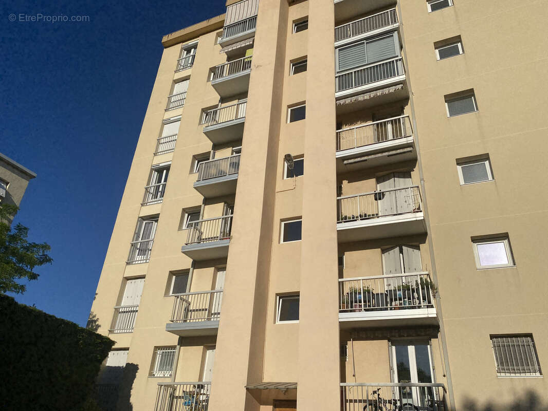 Appartement à BOURG-LES-VALENCE
