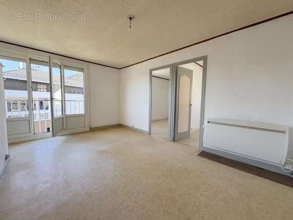 Appartement - photo 2