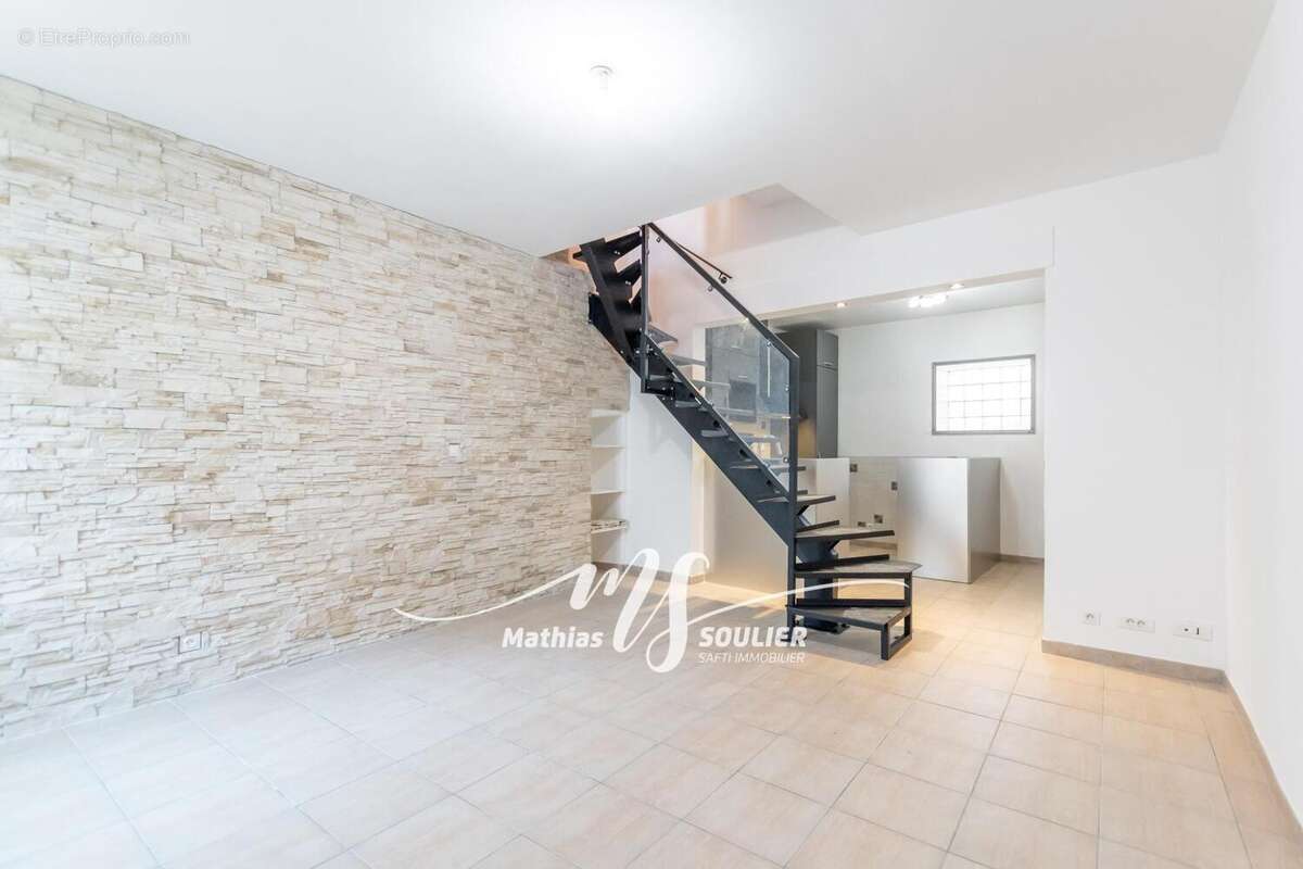 Photo 2 - Appartement à ROUSSET