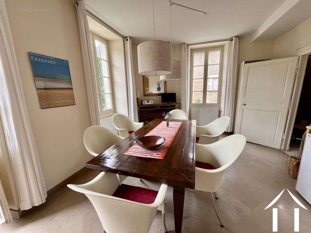 Maison à ANCY-LE-FRANC