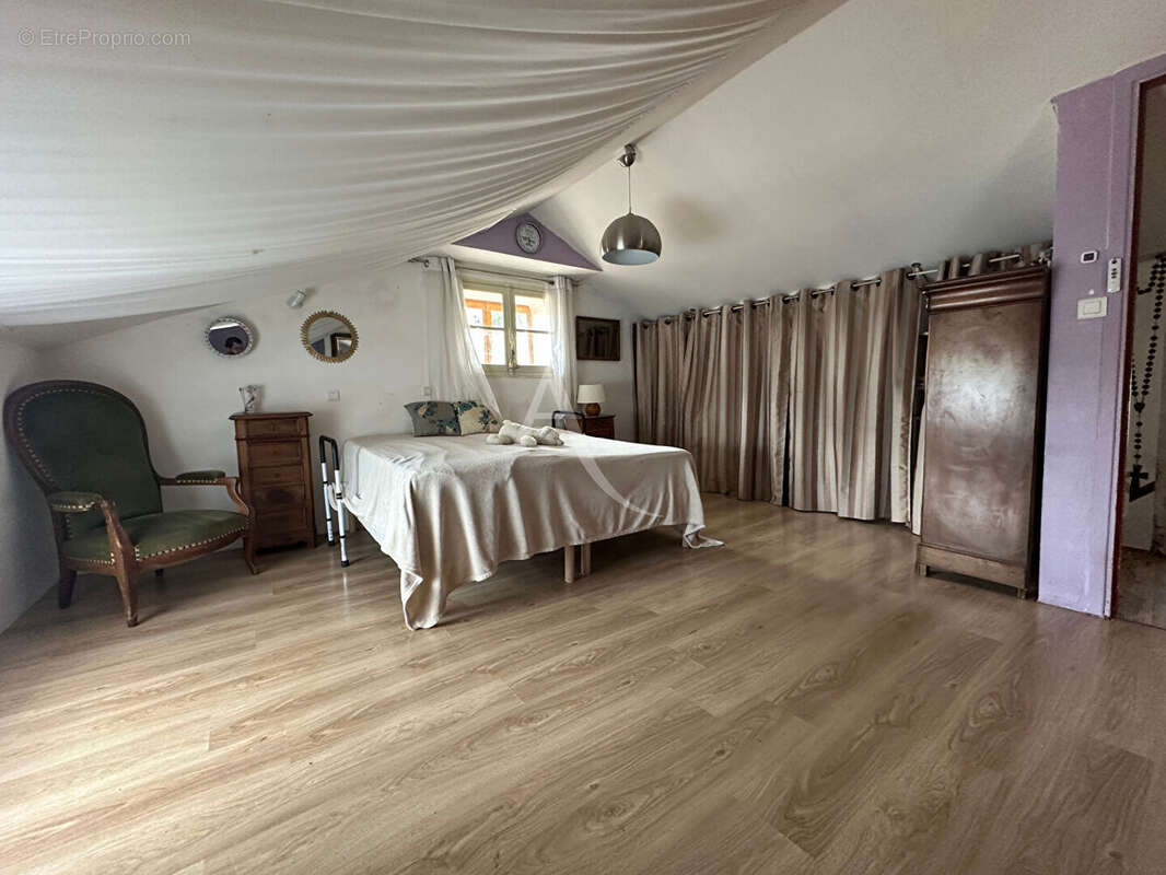 Maison à LA CHAPELLE-PALLUAU