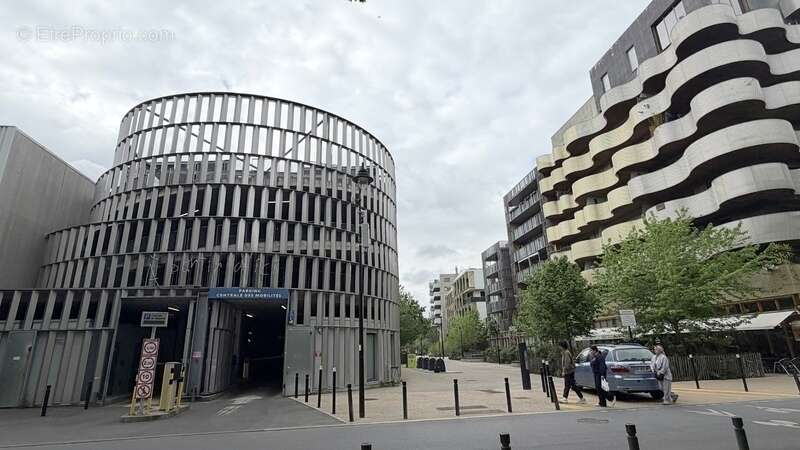 Appartement à L'ILE-SAINT-DENIS