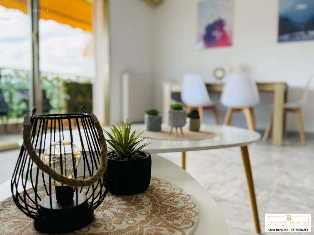 Appartement à LE CANNET