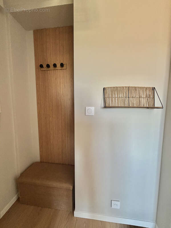 Petit charran   appartement t3 rénové   55 m2   balcon   vue sur crussol - photo 9