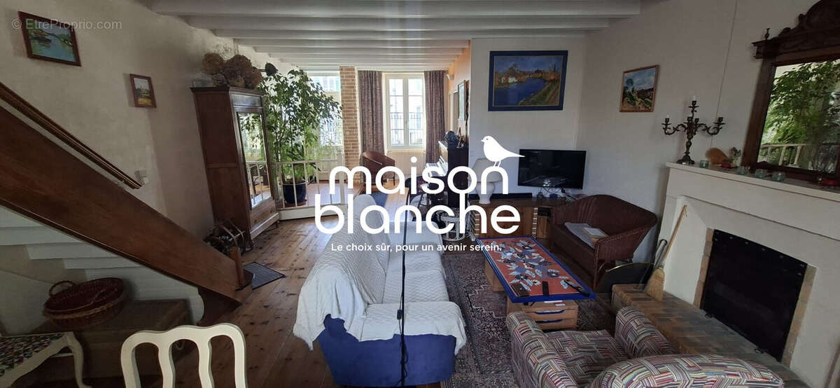 Appartement à SURGERES