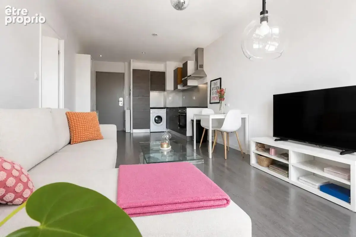 Appartement T2 avec balcon et parking – Secteur Gare Sud / Bords - photo 4