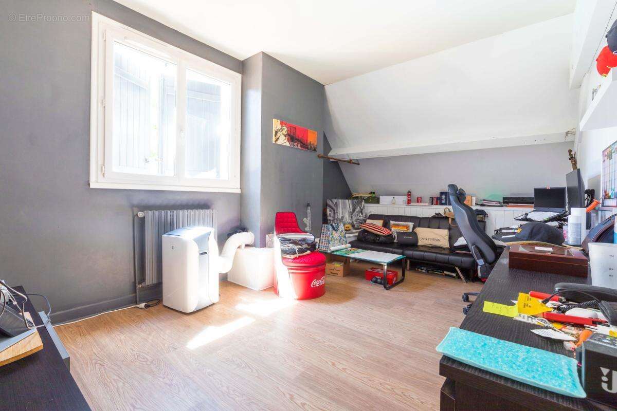 Maison à MIREBEAU-SUR-BEZE