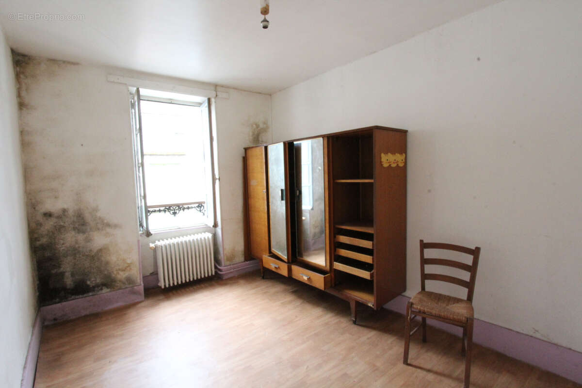 Appartement à LA CHARITE-SUR-LOIRE