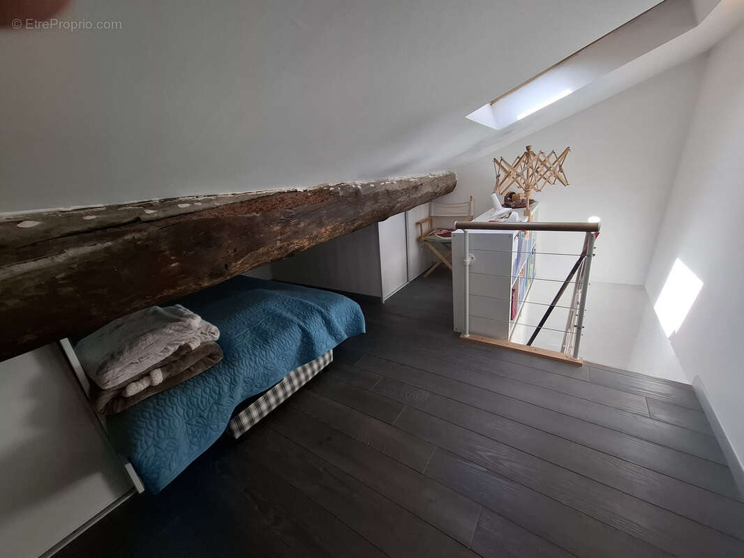 Maison à FONTVIEILLE