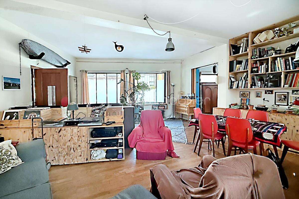 Mouzaïa – loft de caractère – 82 m² carrez – volumes rares – sous-sol aménagé de 28 m² - photo 6