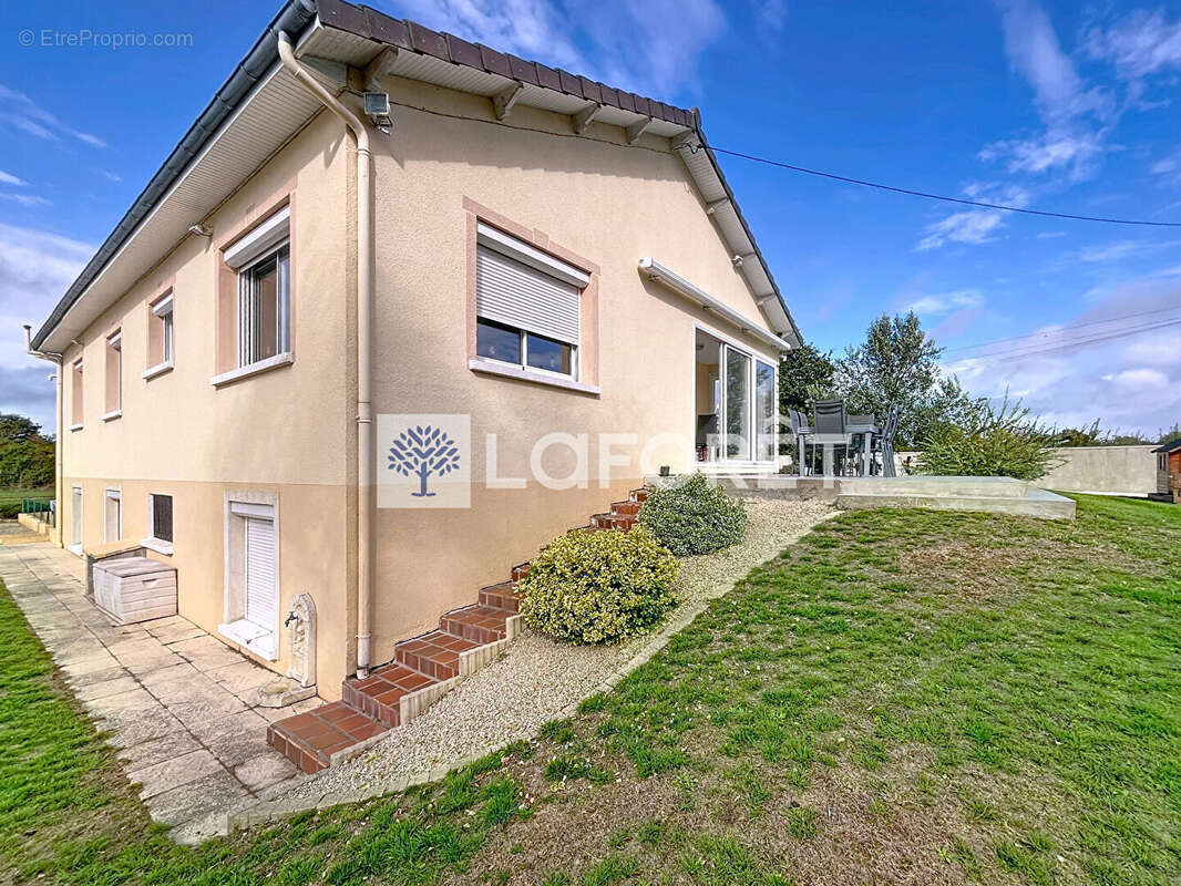 Maison à CHATILLON-SUR-THOUET