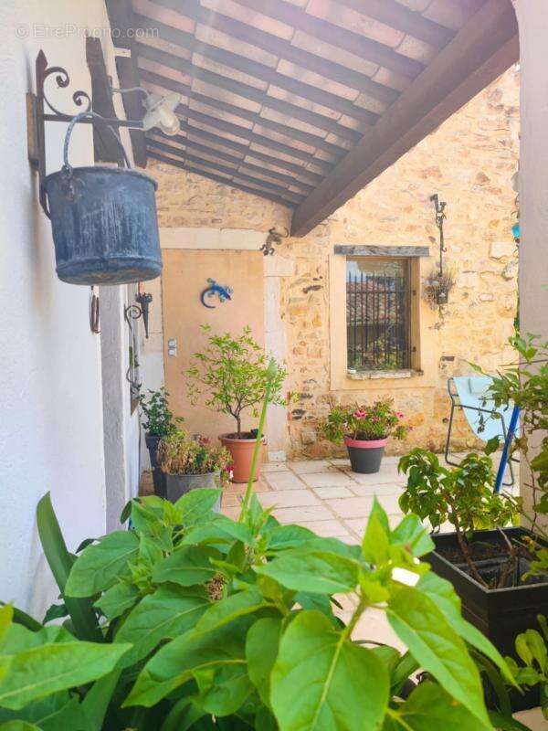 Maison à BAGNOLS-SUR-CEZE