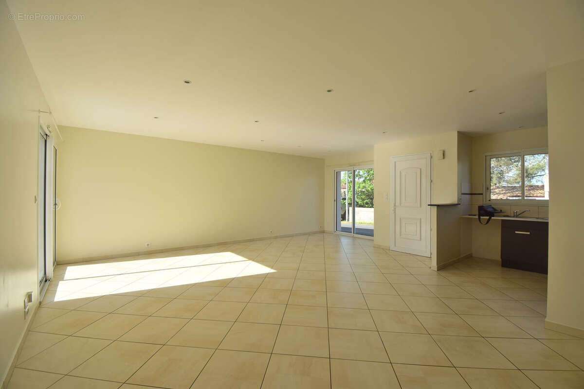 Maison à PONT-SAINT-MARTIN