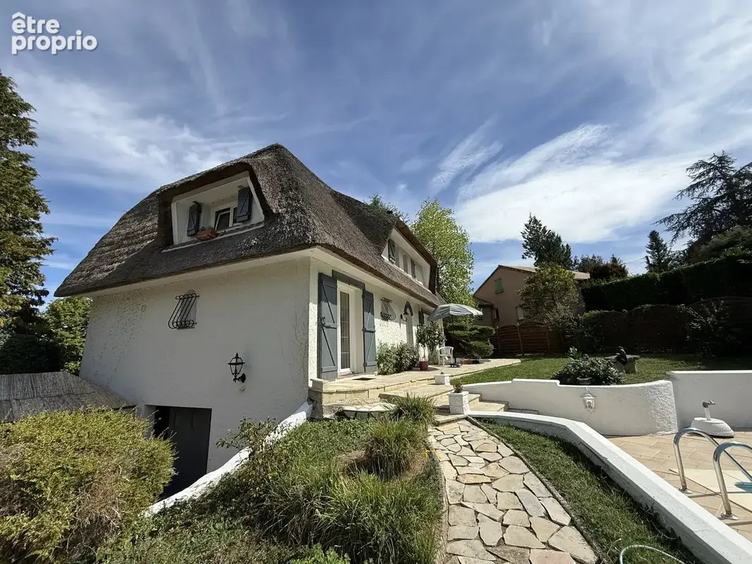 Villa de charme avec piscine   quartier recherché   134 m2   terrain de 2 610 m2 - photo 16