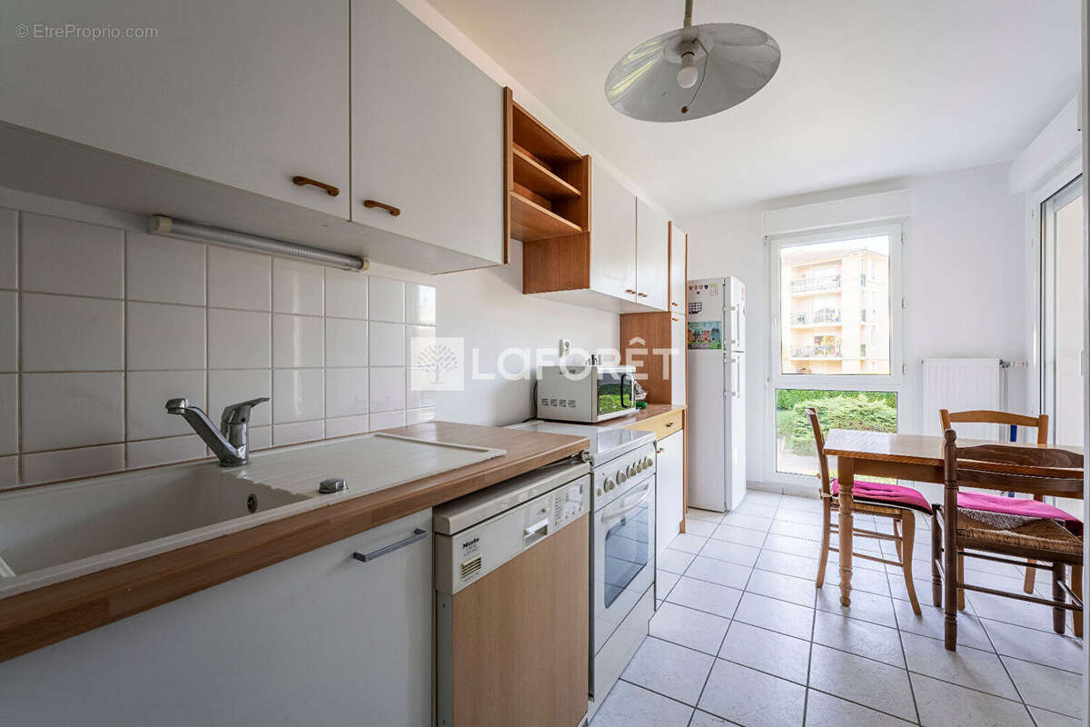 Appartement à CRAPONNE