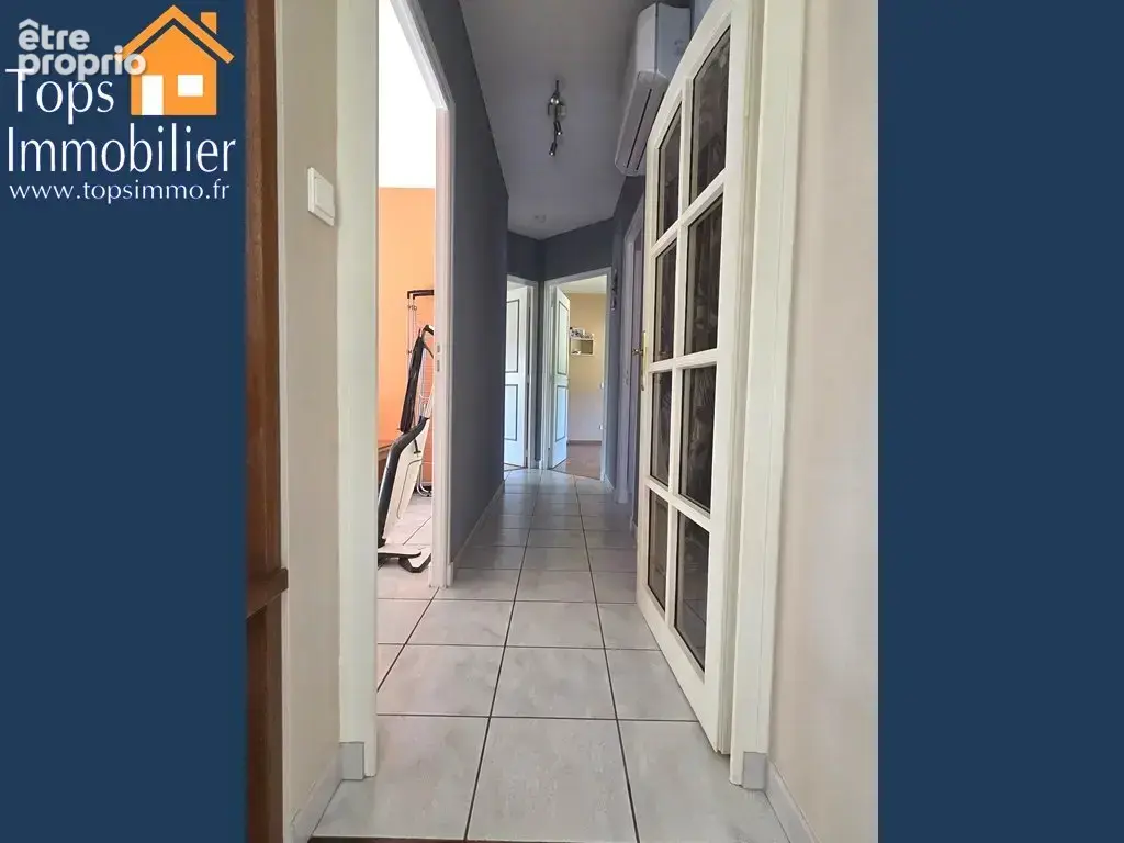 Maison pavillonnaire avec sous-sol total et jardin arboré - photo 8