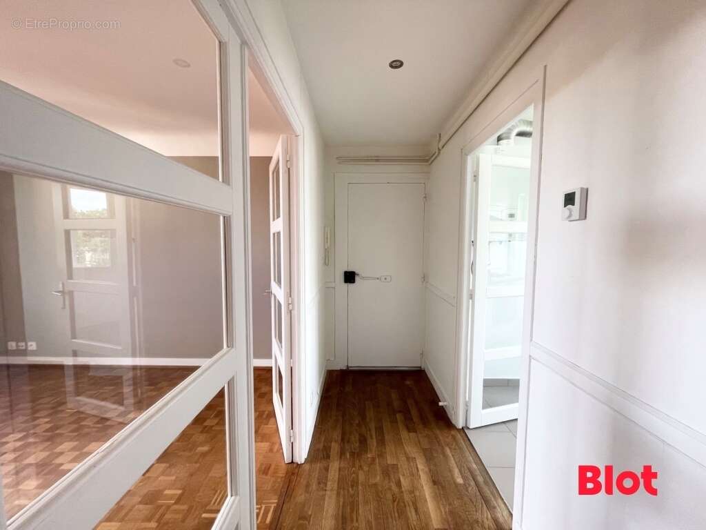 Appartement 56 m² à Rennes  - photo 2