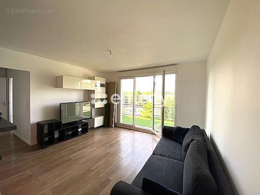 Appartement à VERNEUIL-SUR-SEINE