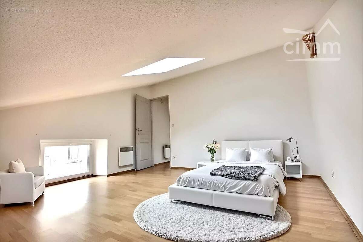 Appartement à DOMENE