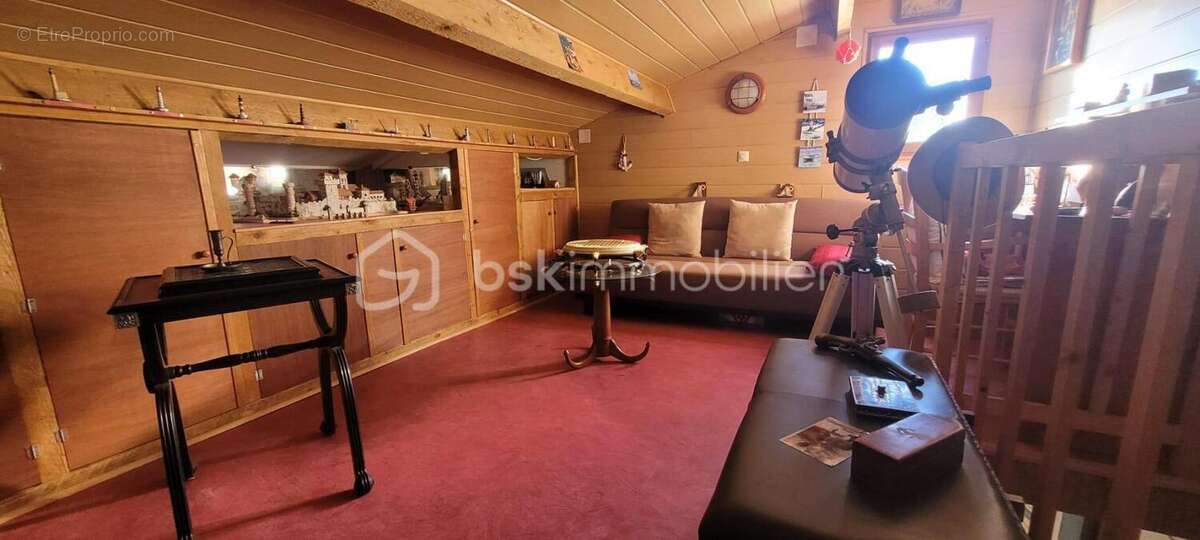 Maison à LES MATHES