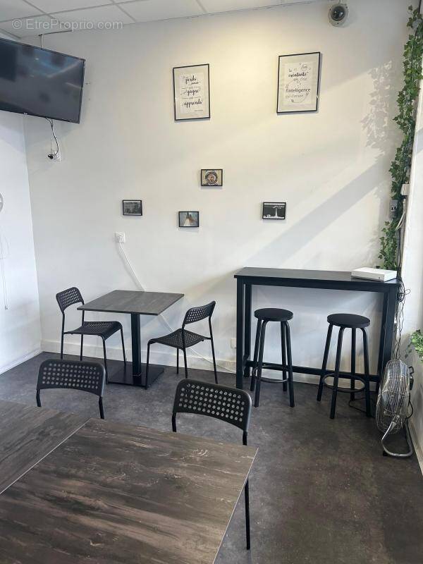 Commerce à PONTAULT-COMBAULT