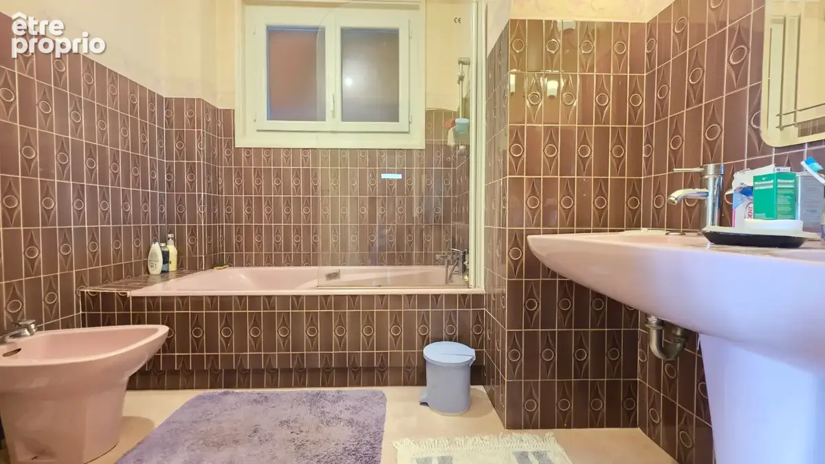 Anglet Maison de 202 m²  9 pièces  Fort potentiel - photo 6