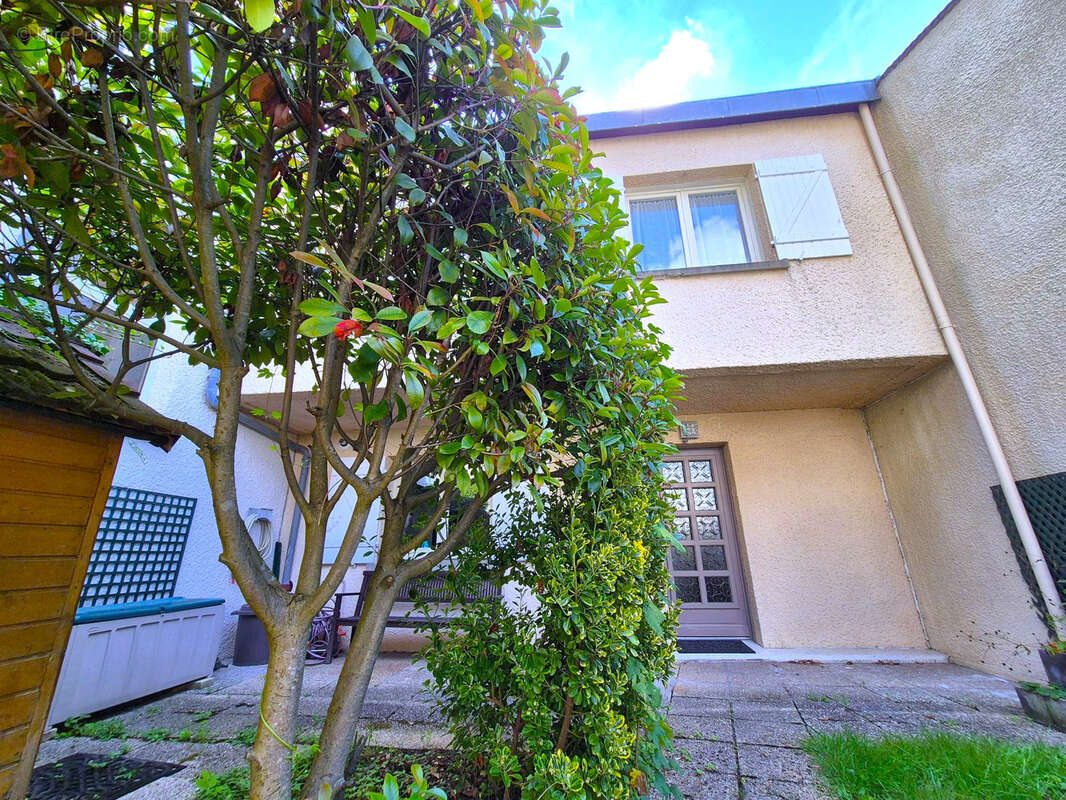 Maison à JOUY-EN-JOSAS