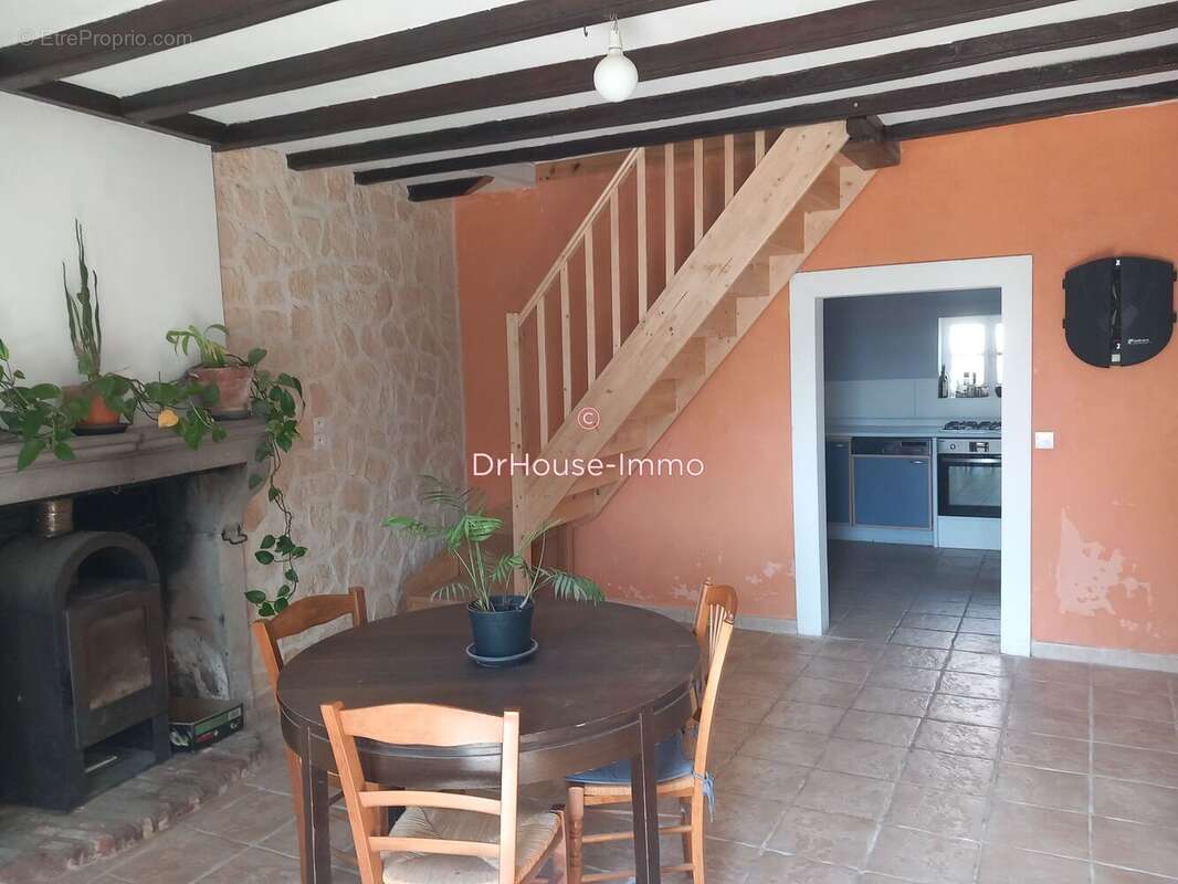 Maison 117 m² à Prissac  - photo 3
