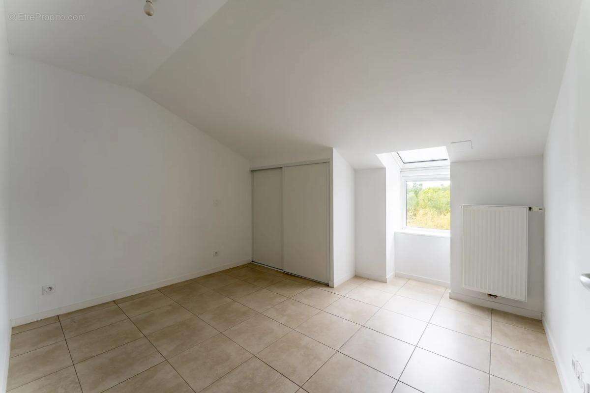 Appartement à BASSENS