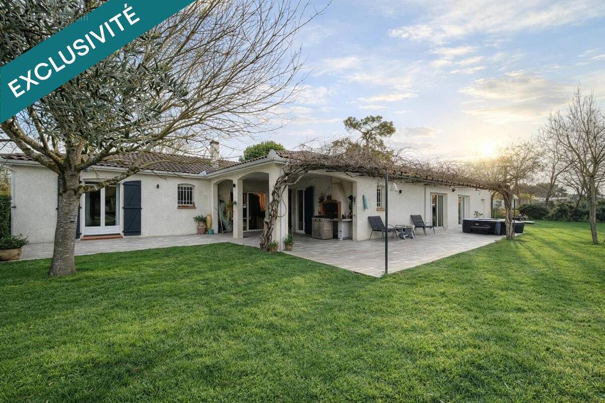 Photo 1 - Maison à SAINT-SULPICE