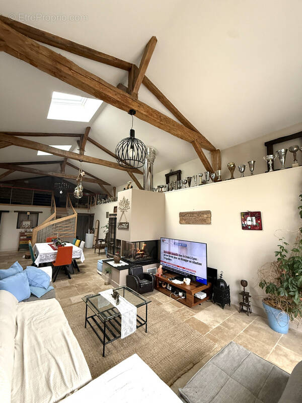 Maison à SAINT-MAURICE-LA-CLOUERE