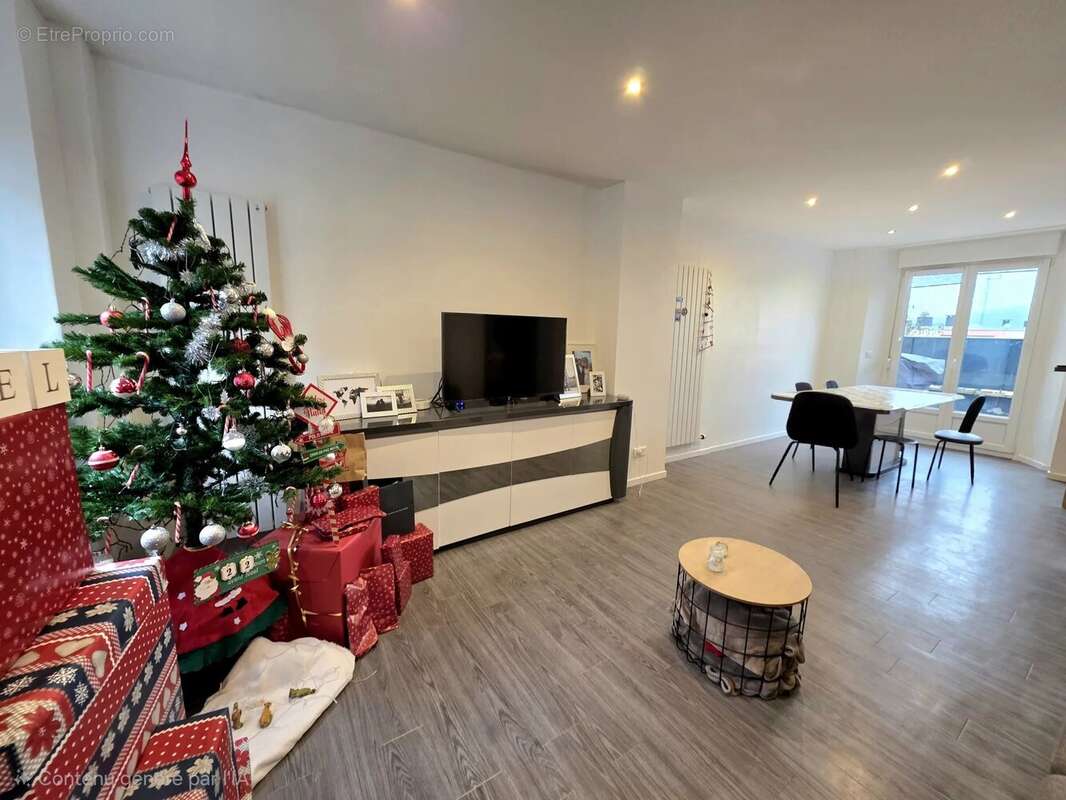 Maison à AUDUN-LE-TICHE