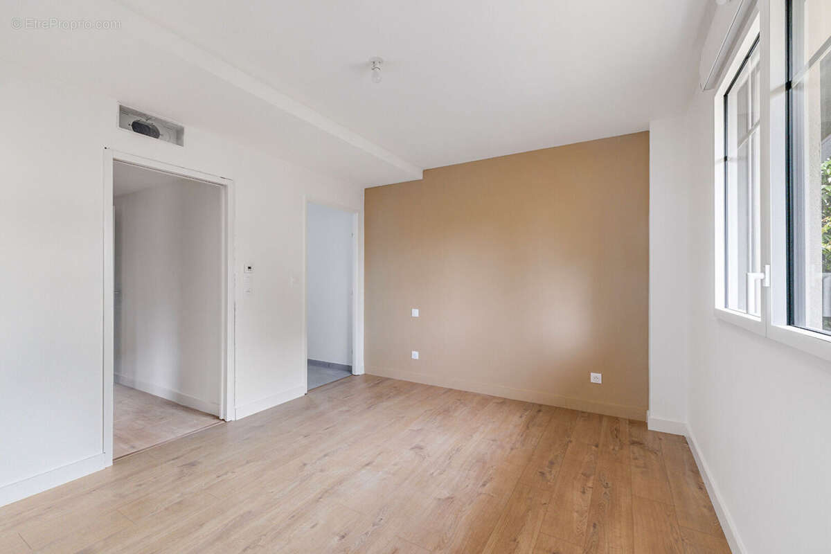 Maison à VILLENAVE-D'ORNON