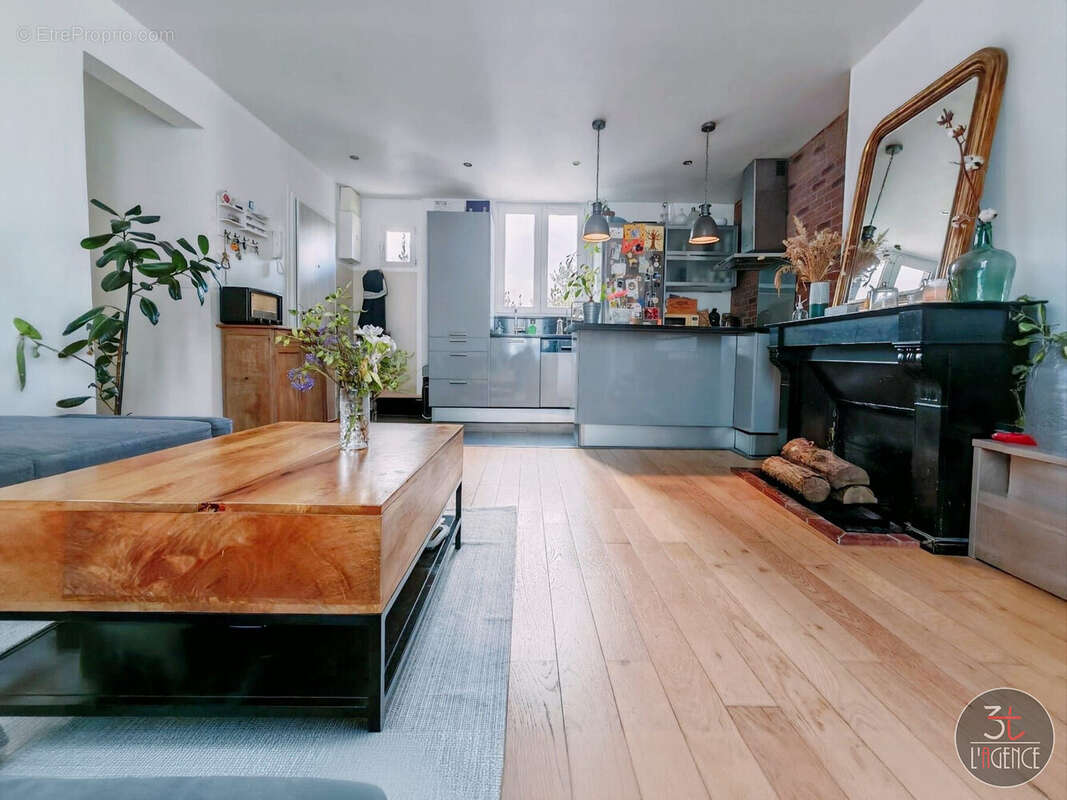 Appartement à FONTENAY-SOUS-BOIS