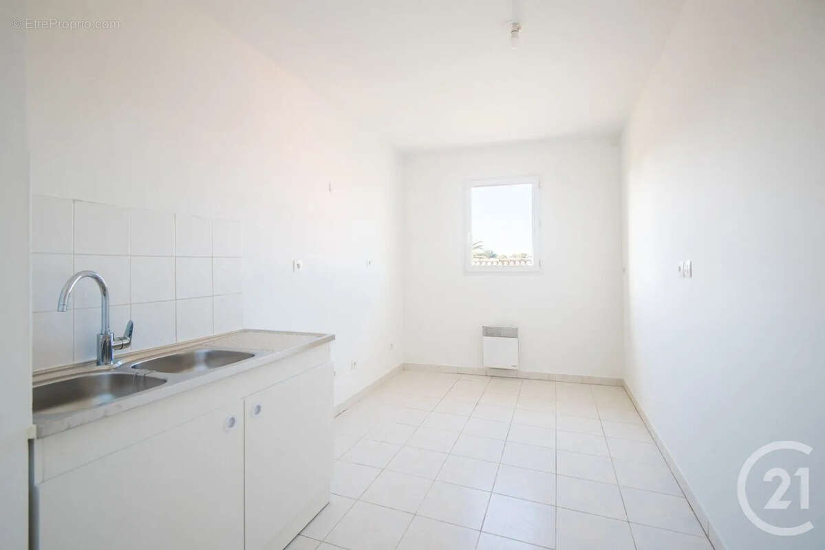 Appartement 66 m² à Antibes  - photo 4