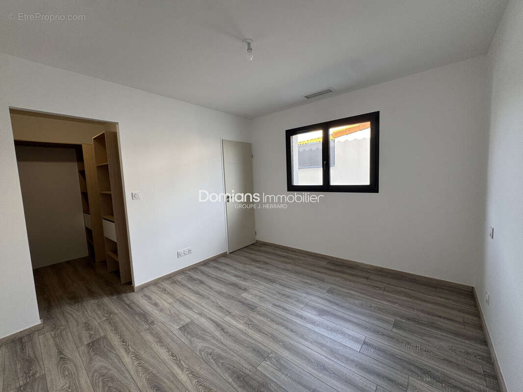 Maison 127 m² à Thuir  - photo 4
