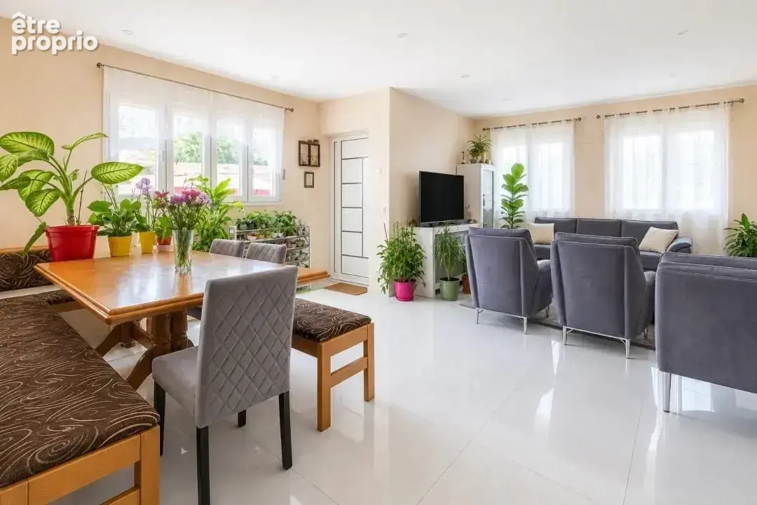 Maison 6 pièces 103 m² à vendre à Drancy (93700) - photo 2