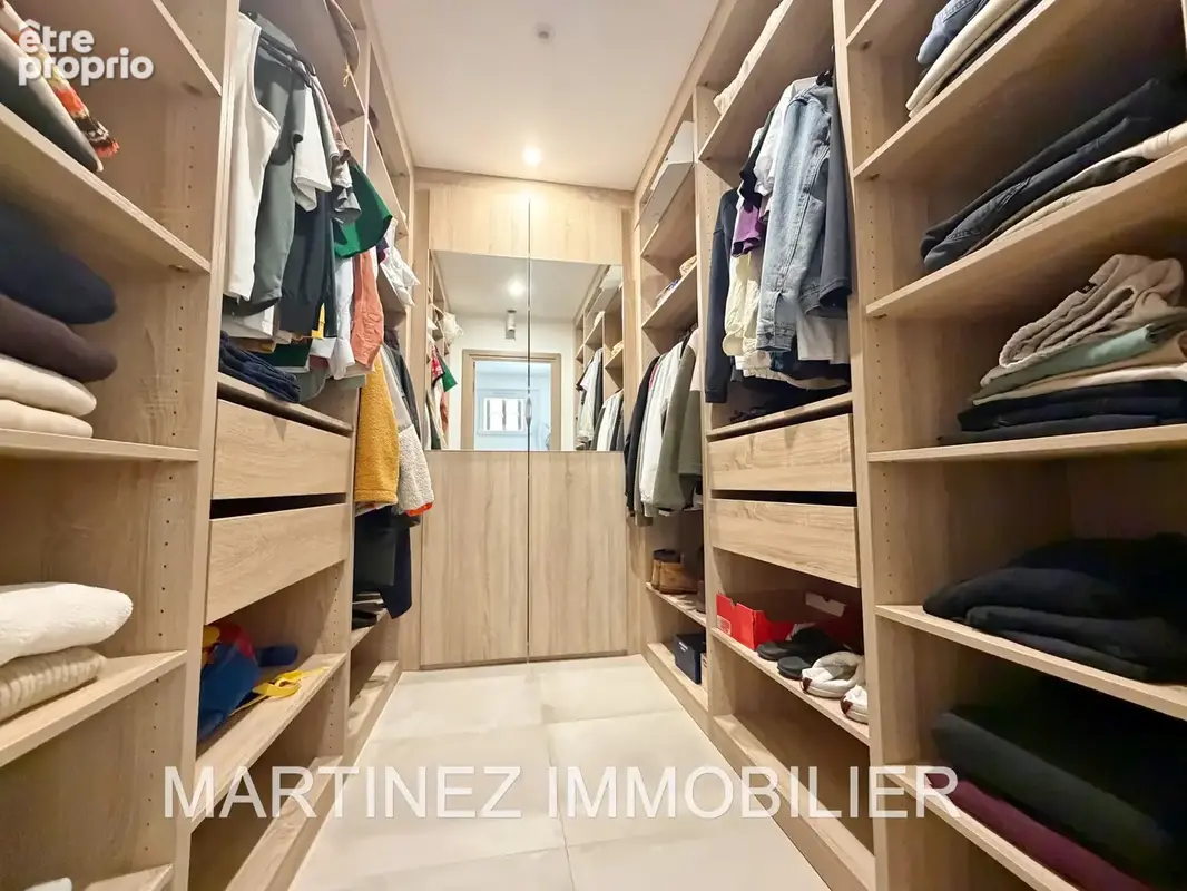Cagnes-sur-Mer Pain de Sucre   Villa  rénovée de 236 m2 avec piscine, appartement indépendant et aperçu mer - photo 24