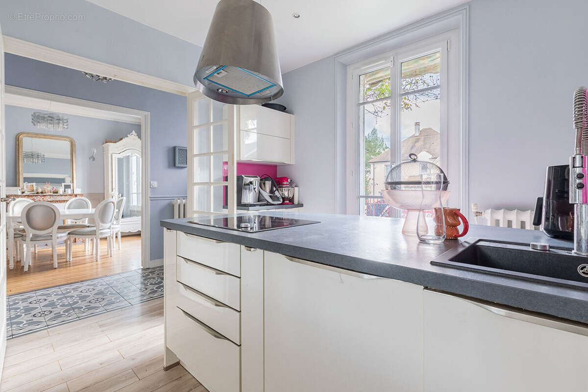 Maison à VERRIERES-LE-BUISSON